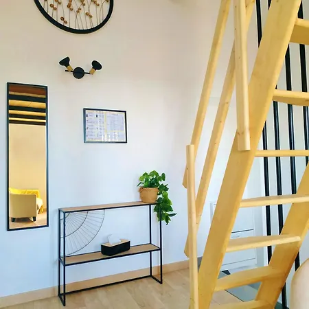 Apartment Grand Lumineux Au Calme, Centre Historique Pertuis